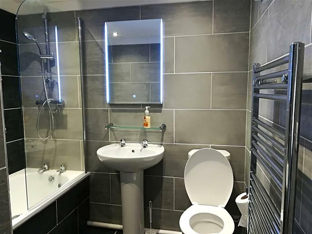 2 Bedroom Modern Apartment, Uplands, Swansea Exteriör bild